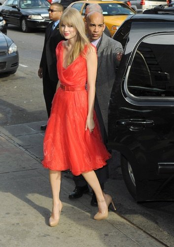 Taylor Swift at Billboard Women In Music — photo 59