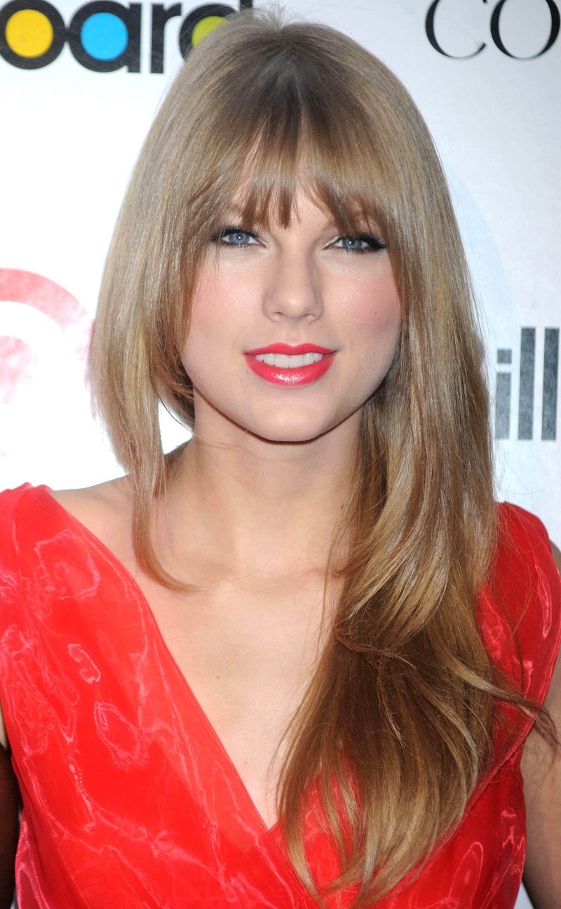 Taylor Swift at Billboard Women In Music — photo 75