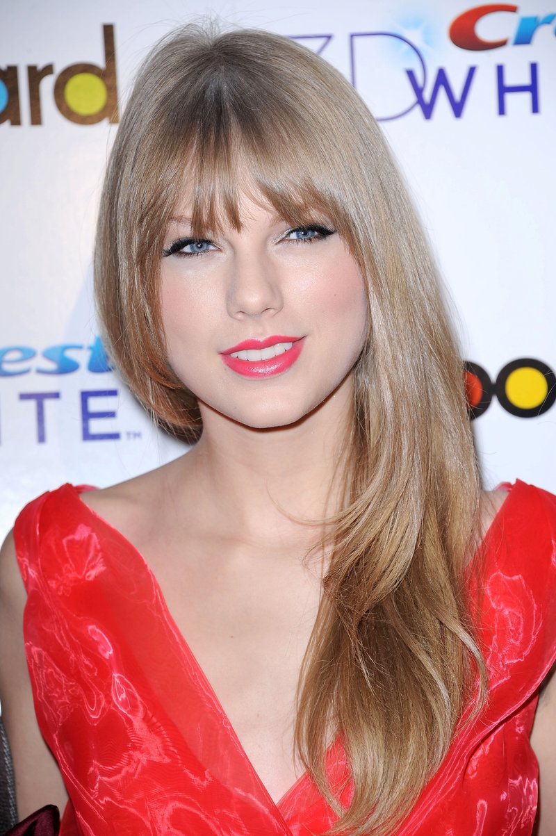 Taylor Swift at Billboard Women In Music — photo 91