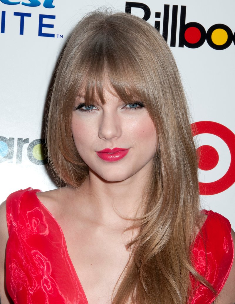 Taylor Swift at Billboard Women In Music — photo 171
