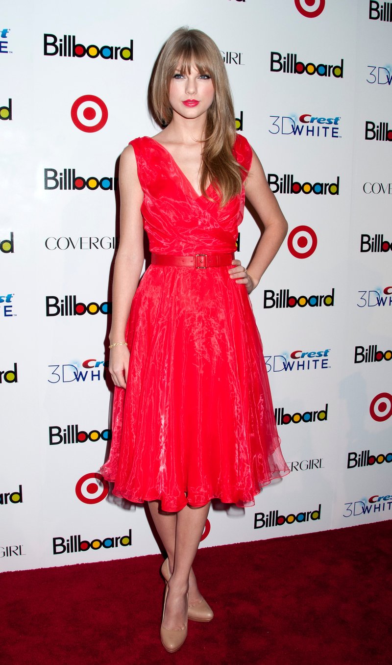 Taylor Swift at Billboard Women In Music — photo 173