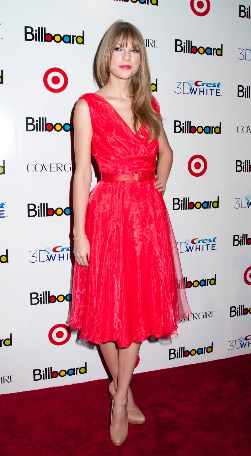 Taylor Swift at Billboard Women In Music — photo 175