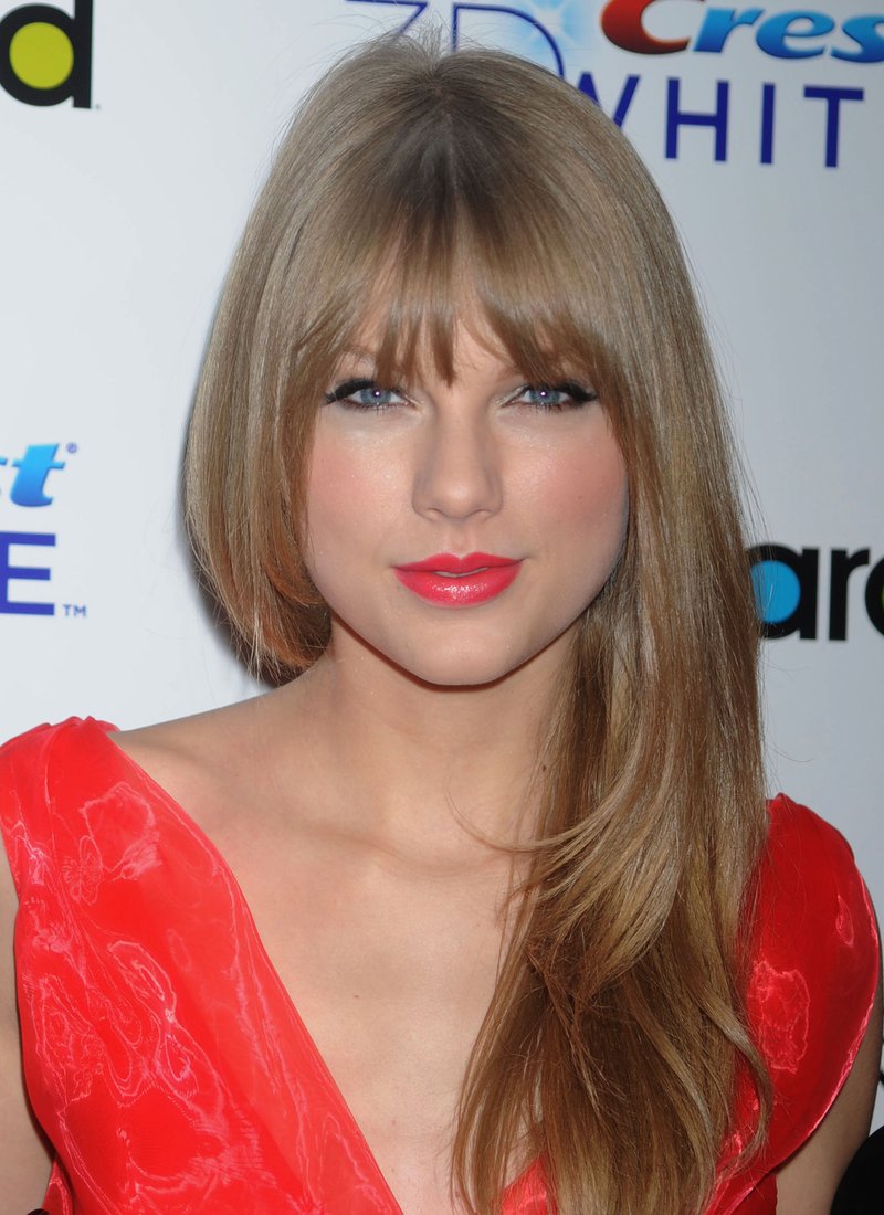 Taylor Swift at Billboard Women In Music — photo 190