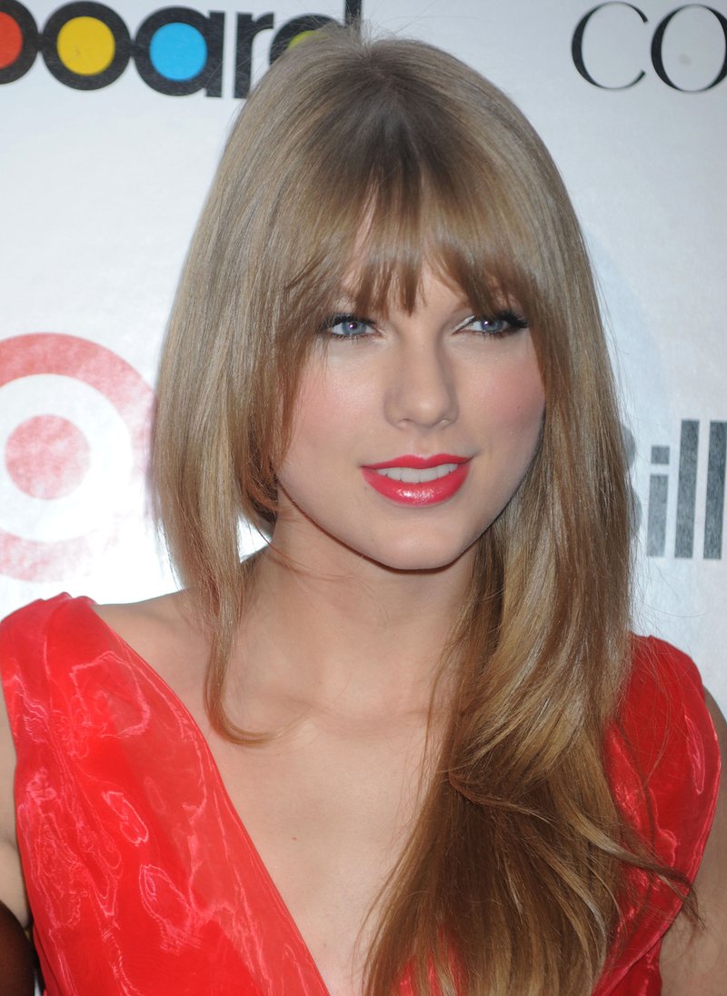 Taylor Swift at Billboard Women In Music — photo 192