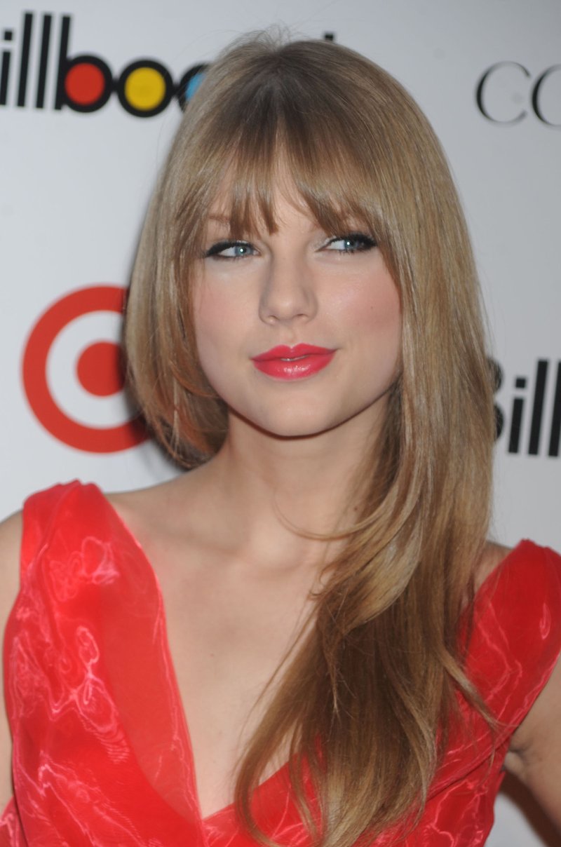 Taylor Swift at Billboard Women In Music — photo 203