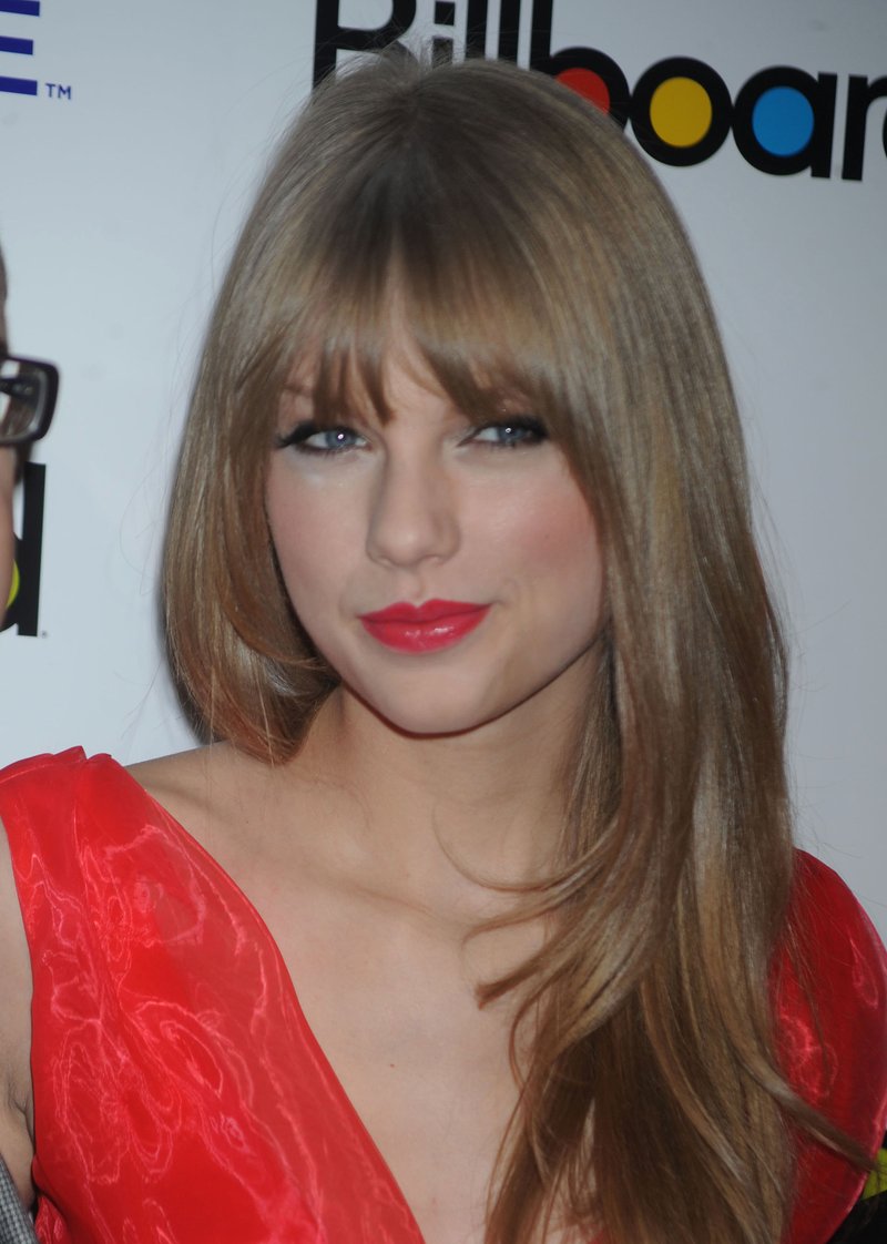 Taylor Swift at Billboard Women In Music — photo 204