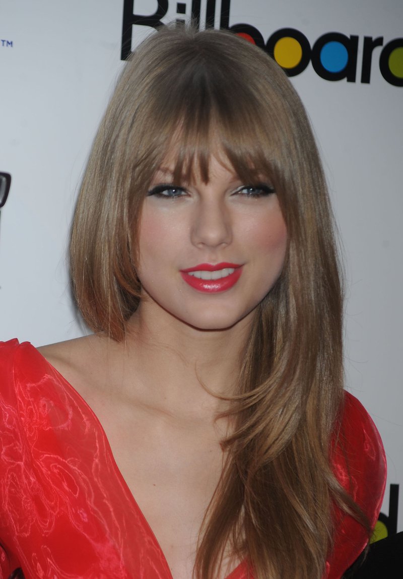 Taylor Swift at Billboard Women In Music — photo 206
