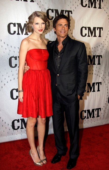 Taylor Swift at CMT Artists of the Year — photo 9