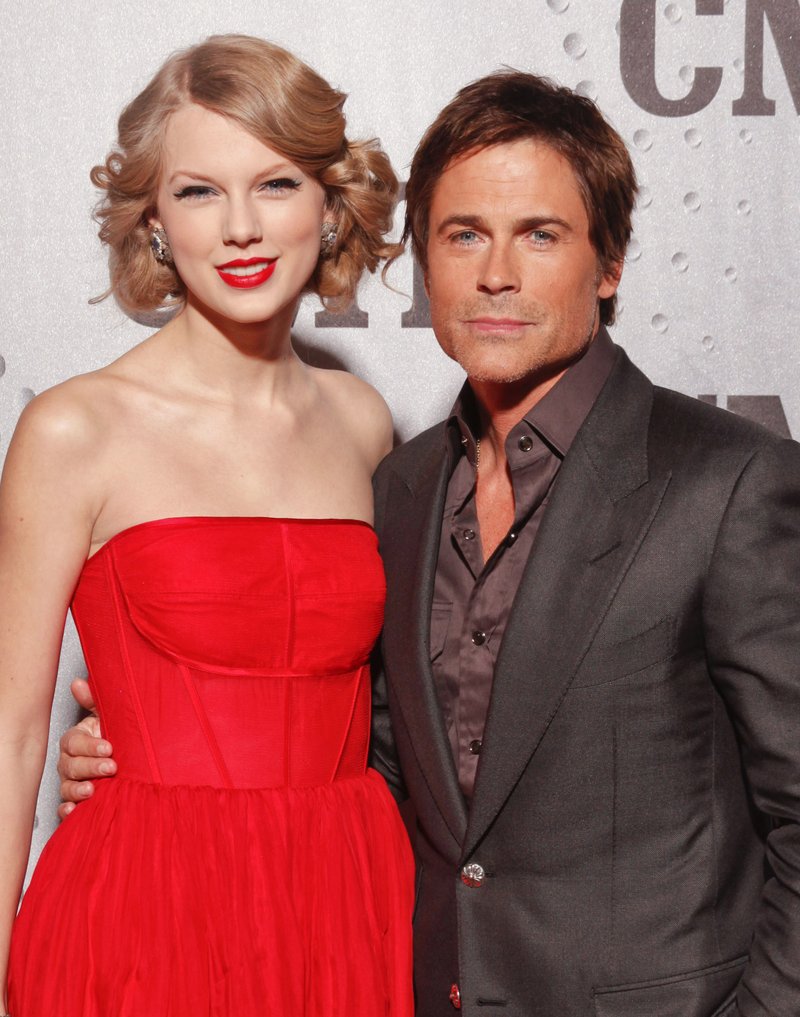 Taylor Swift at CMT Artists of the Year — photo 11
