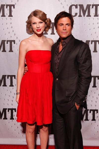 Taylor Swift at CMT Artists of the Year — photo 26