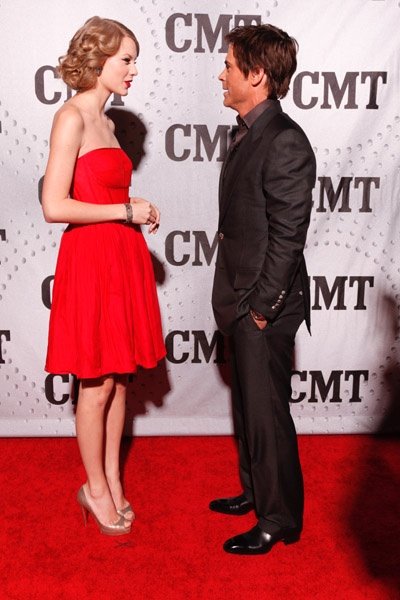 Taylor Swift at CMT Artists of the Year — photo 28