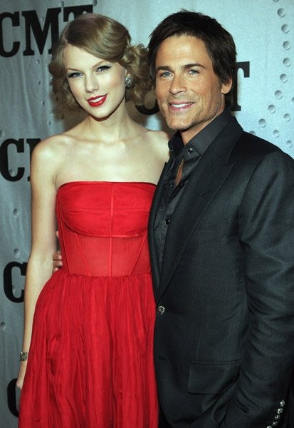 Taylor Swift at CMT Artists of the Year — photo 43