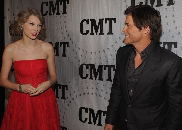 Taylor Swift at CMT Artists of the Year — photo 59