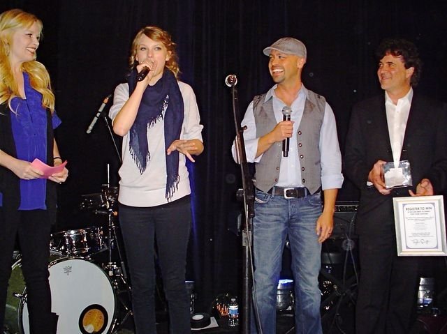 Taylor Swift at CMT/Big Machine CRS Party — photo 4