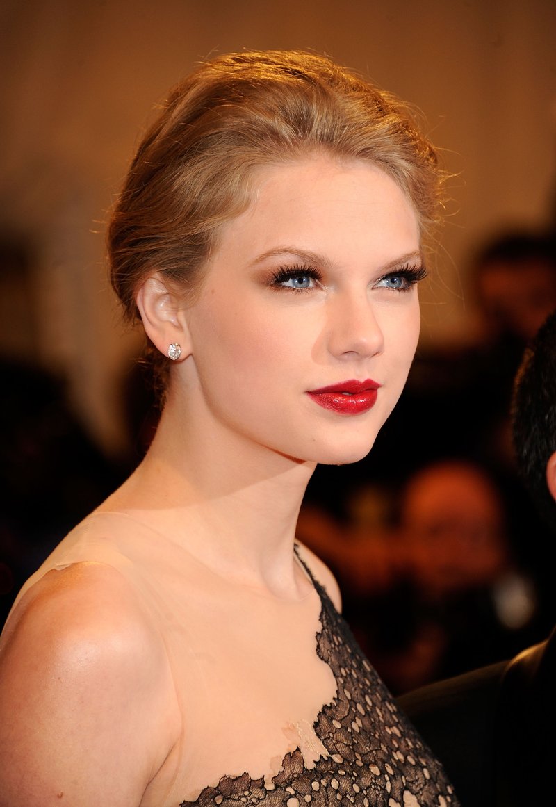 Taylor Swift at 2011 Costume Institute Gala — photo 20