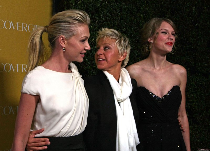 Taylor Swift at CoverGirl 50th Anniversary Party — photo 14