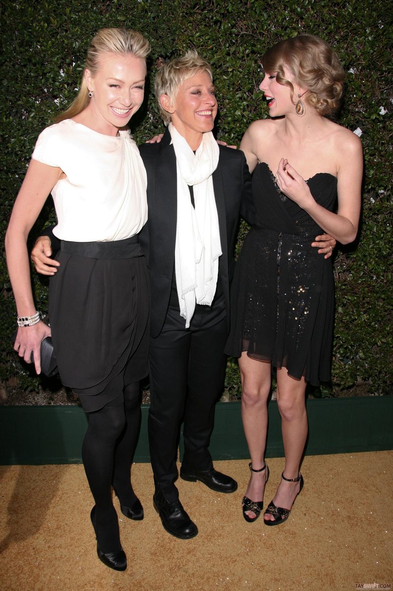 Taylor Swift at CoverGirl 50th Anniversary Party — photo 27