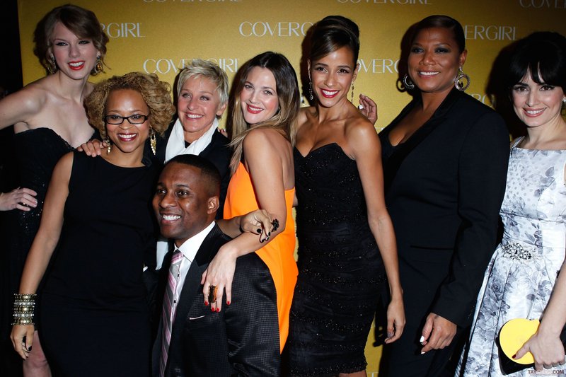 Taylor Swift at CoverGirl 50th Anniversary Party — photo 68