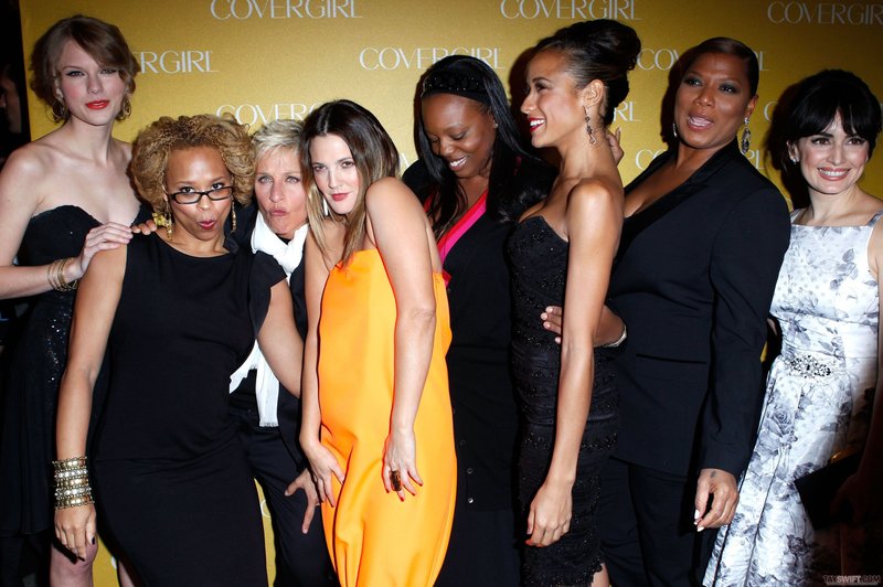 Taylor Swift at CoverGirl 50th Anniversary Party — photo 70