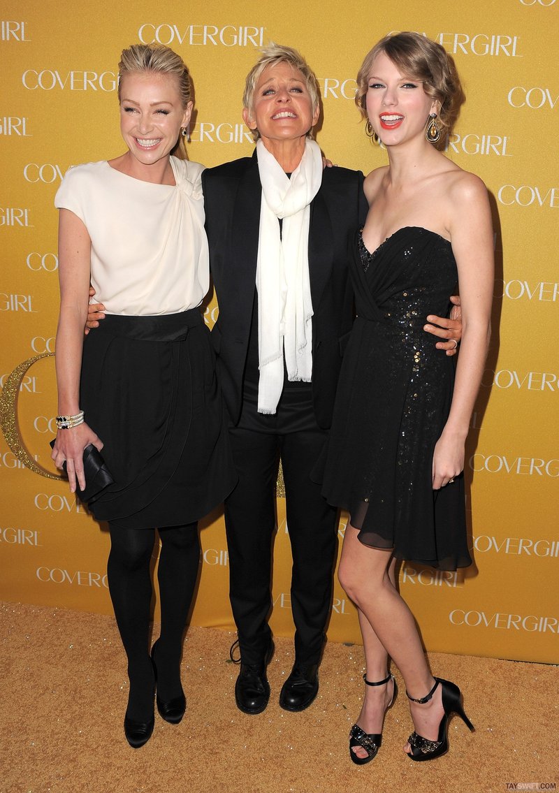 Taylor Swift at CoverGirl 50th Anniversary Party — photo 75