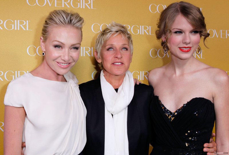 Taylor Swift at CoverGirl 50th Anniversary Party — photo 80