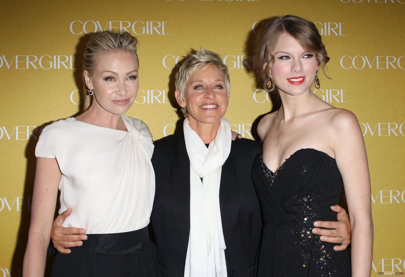 Taylor Swift at CoverGirl 50th Anniversary Party — photo 89