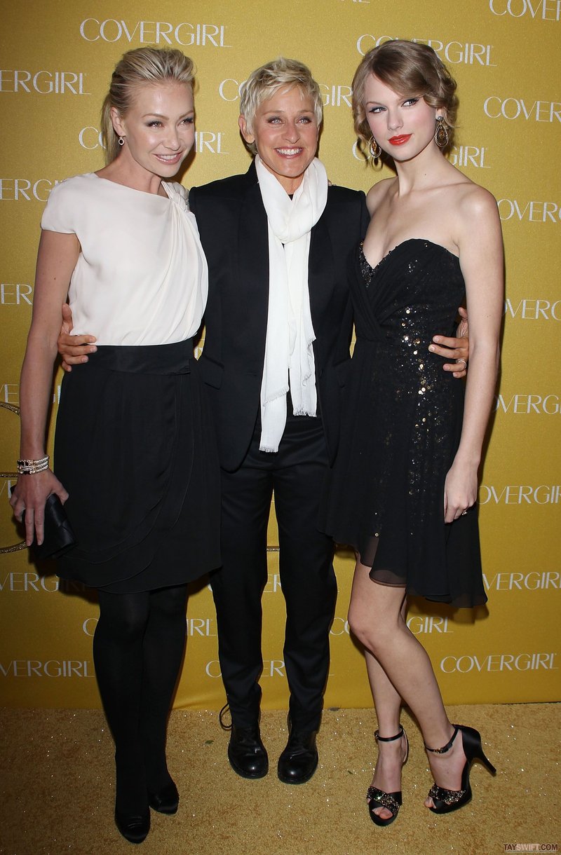 Taylor Swift at CoverGirl 50th Anniversary Party — photo 91