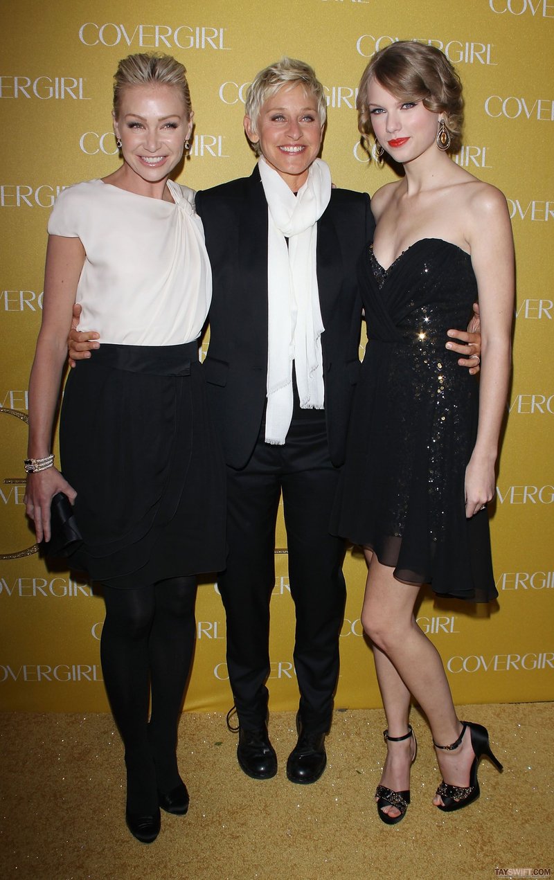 Taylor Swift at CoverGirl 50th Anniversary Party — photo 92