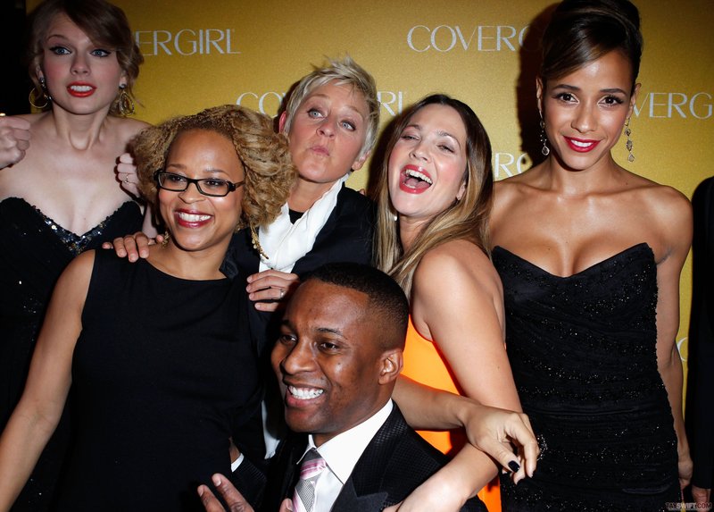 Taylor Swift at CoverGirl 50th Anniversary Party — photo 113