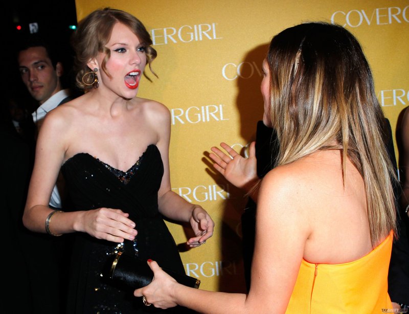 Taylor Swift at CoverGirl 50th Anniversary Party — photo 123