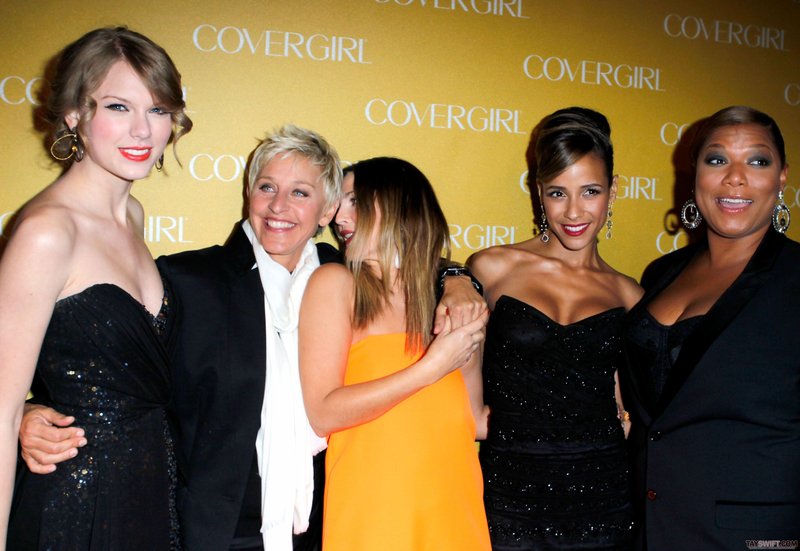 Taylor Swift at CoverGirl 50th Anniversary Party — photo 131