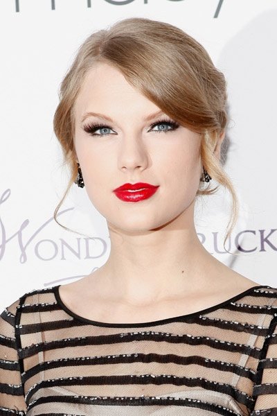 Taylor Swift at Macy's Wonderstruck Fragrance Launch — photo 15