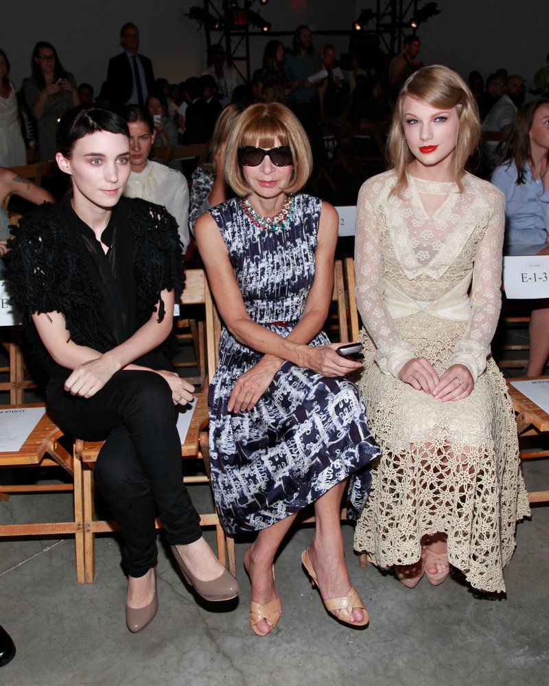 Taylor Swift at Rodarte Spring 2012 Fashion Show — photo 19