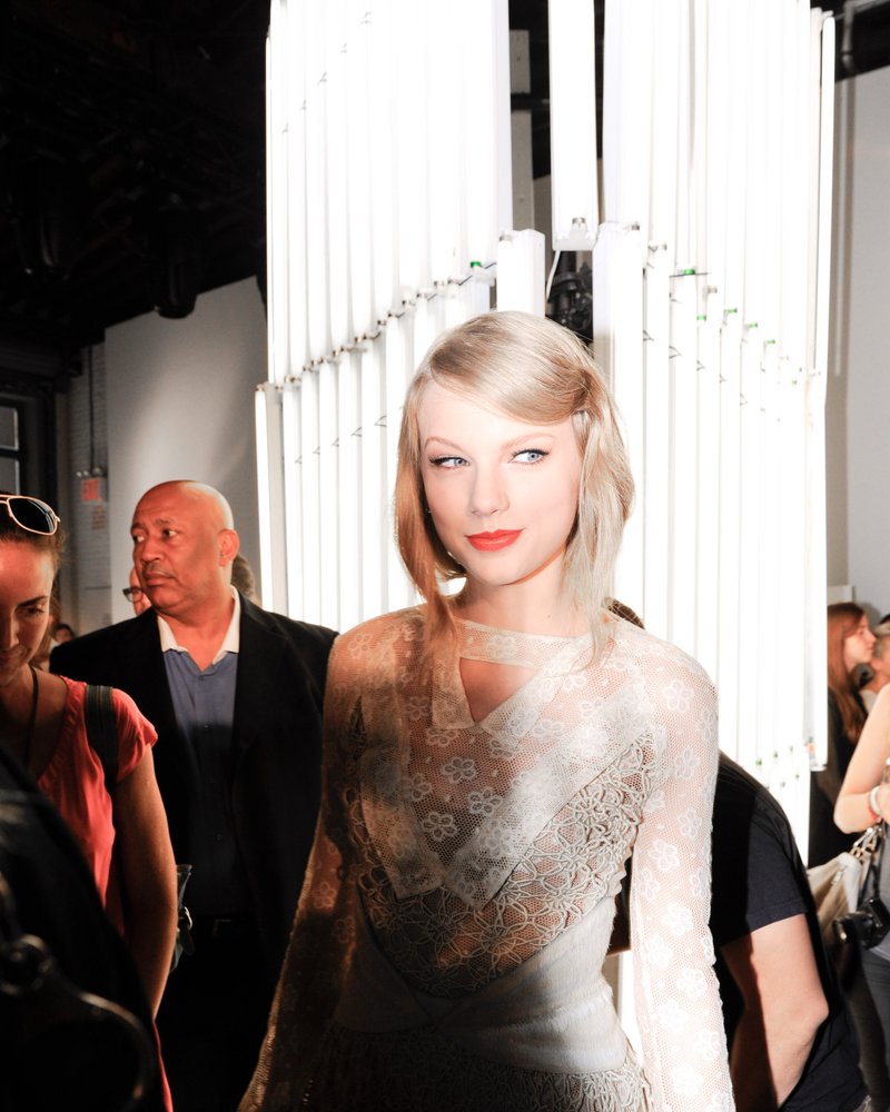 Taylor Swift at Rodarte Spring 2012 Fashion Show — photo 21