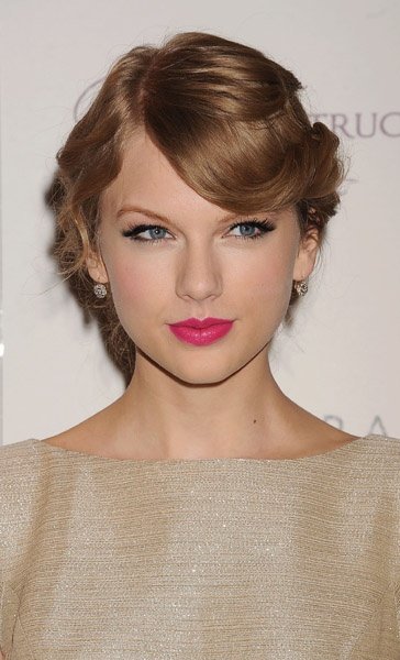 Taylor Swift at Sephora Wonderstruck Fragrance Launch — photo 27
