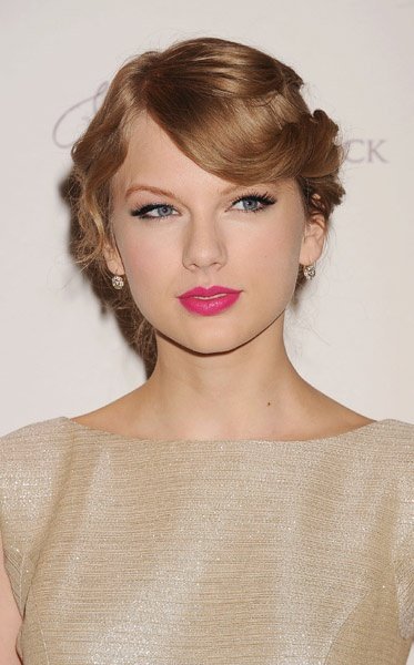 Taylor Swift at Sephora Wonderstruck Fragrance Launch — photo 29