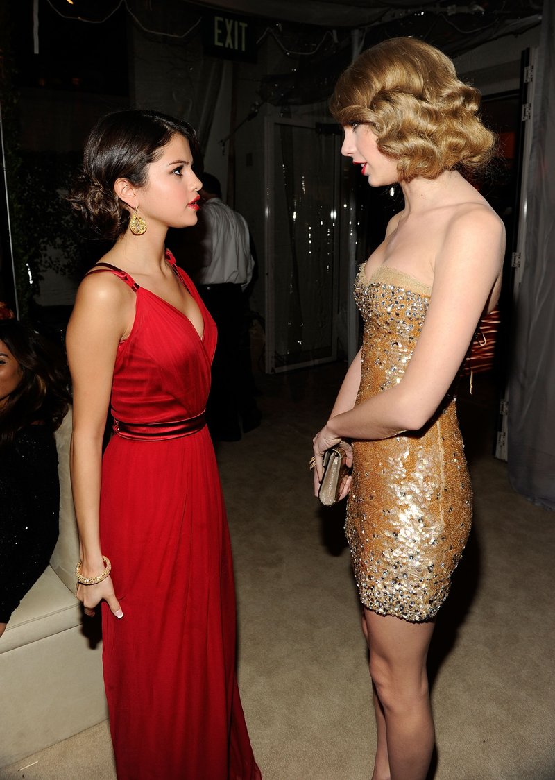 Taylor Swift at 2011 Vanity Fair Oscar Party — photo 10