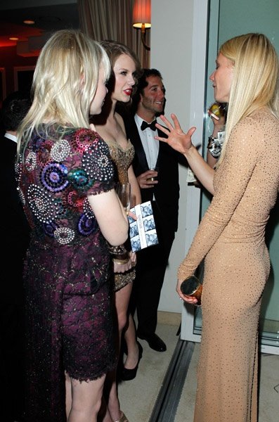 Taylor Swift at 2011 Vanity Fair Oscar Party — photo 73