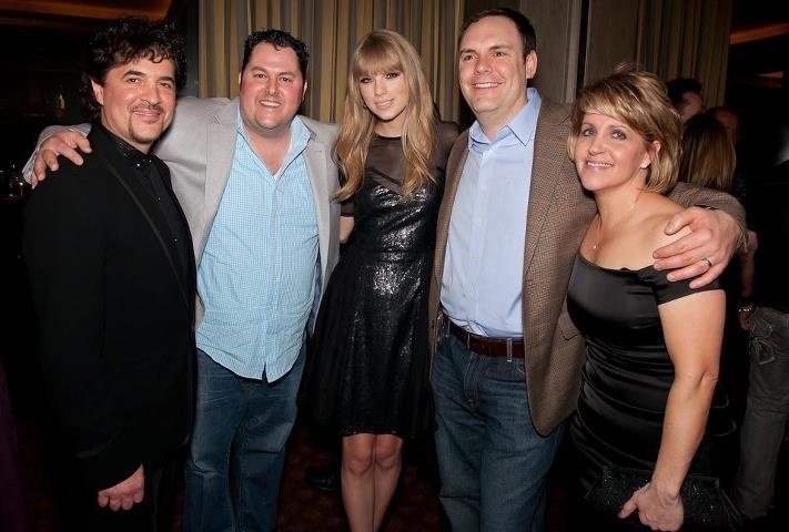 Taylor Swift at 47th Annual Academy Of Country Music Awards - After Party — photo 4