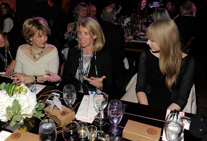 Taylor Swift at Artist At The Table Dinner And Discussion — photo 6