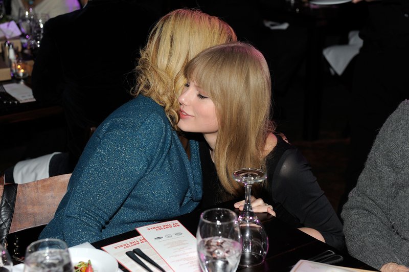 Taylor Swift at Artist At The Table Dinner And Discussion — photo 11