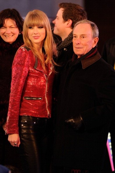 Taylor Swift at Dick Clark’s New Year’s Rockin’ Eve — photo 84