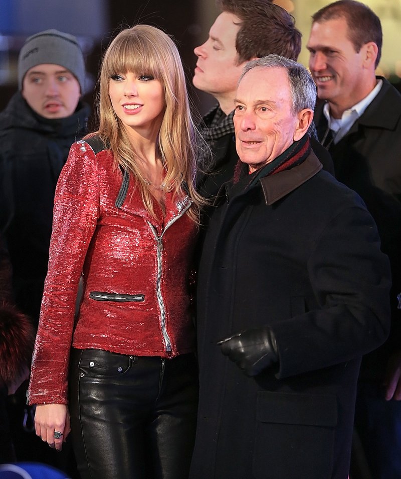 Taylor Swift at Dick Clark’s New Year’s Rockin’ Eve — photo 164