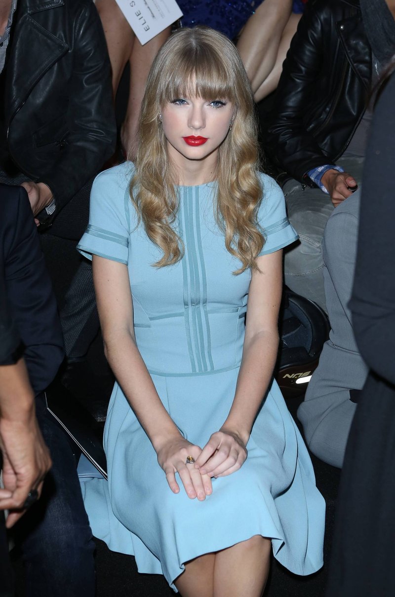Taylor Swift at Elie Saab Spring/Summer 2013 Show — photo 28