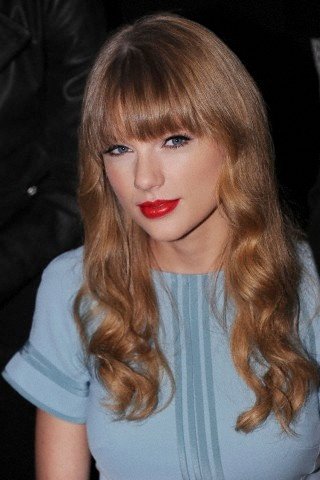 Taylor Swift at Elie Saab Spring/Summer 2013 Show — photo 43
