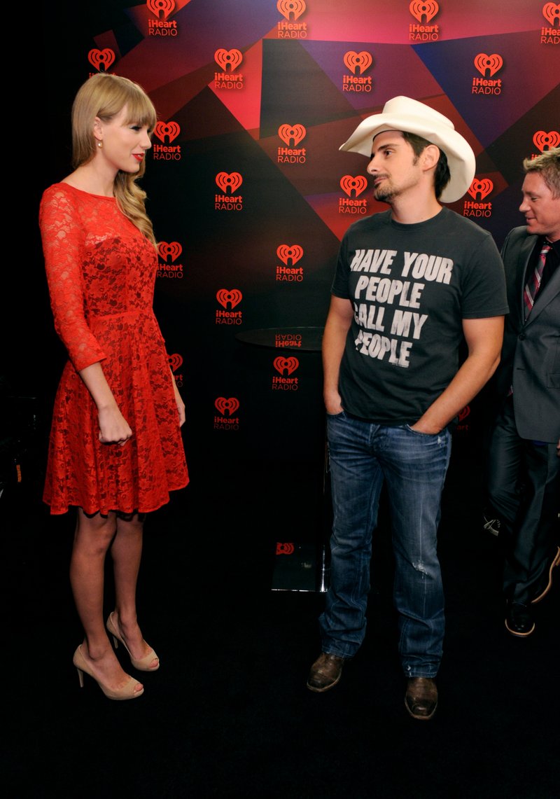 Taylor Swift at 2012 iHeartRadio Music Festival - Day 2 - Elvis Duran Broadcast Room — photo 13