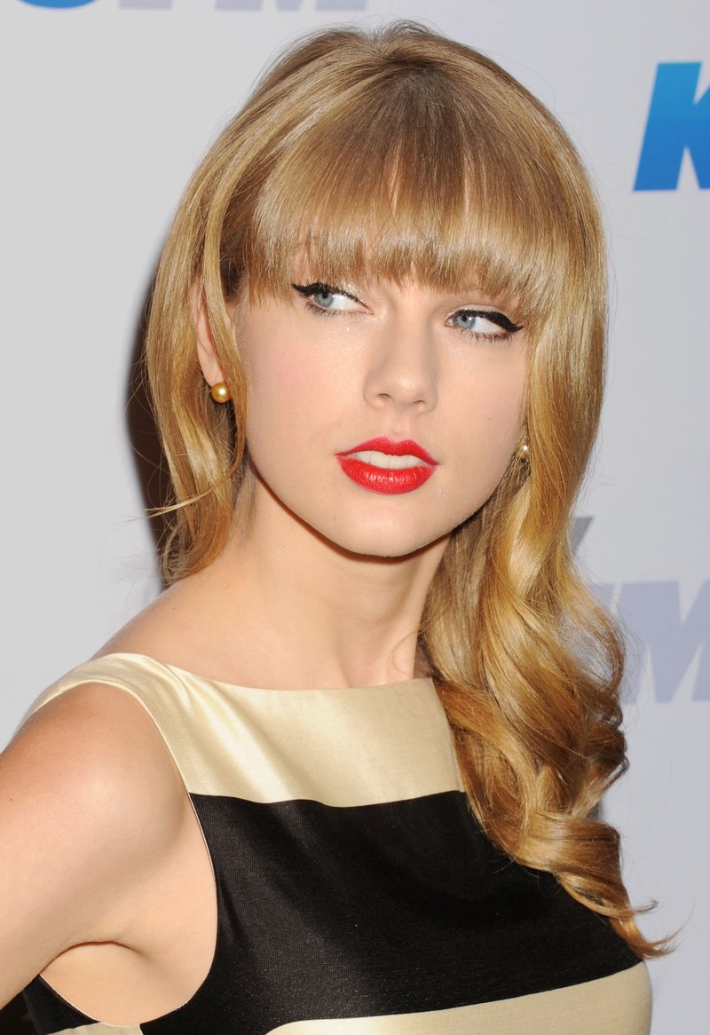 Taylor Swift at KIIS FM's 2012 Jingle Ball — photo 47
