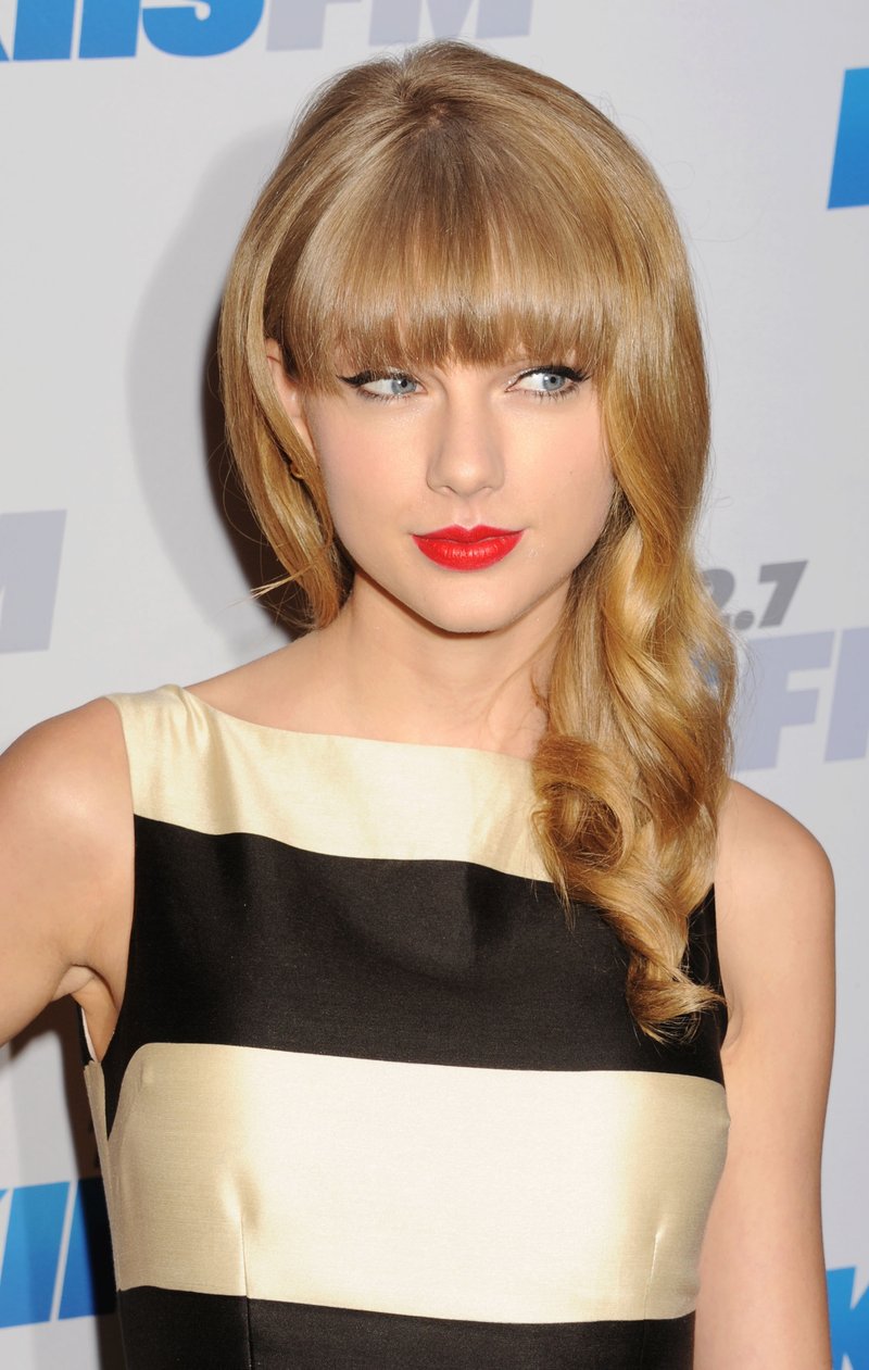 Taylor Swift at KIIS FM's 2012 Jingle Ball — photo 51