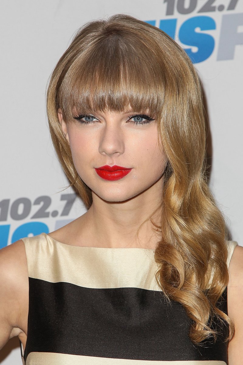 Taylor Swift at KIIS FM's 2012 Jingle Ball — photo 65