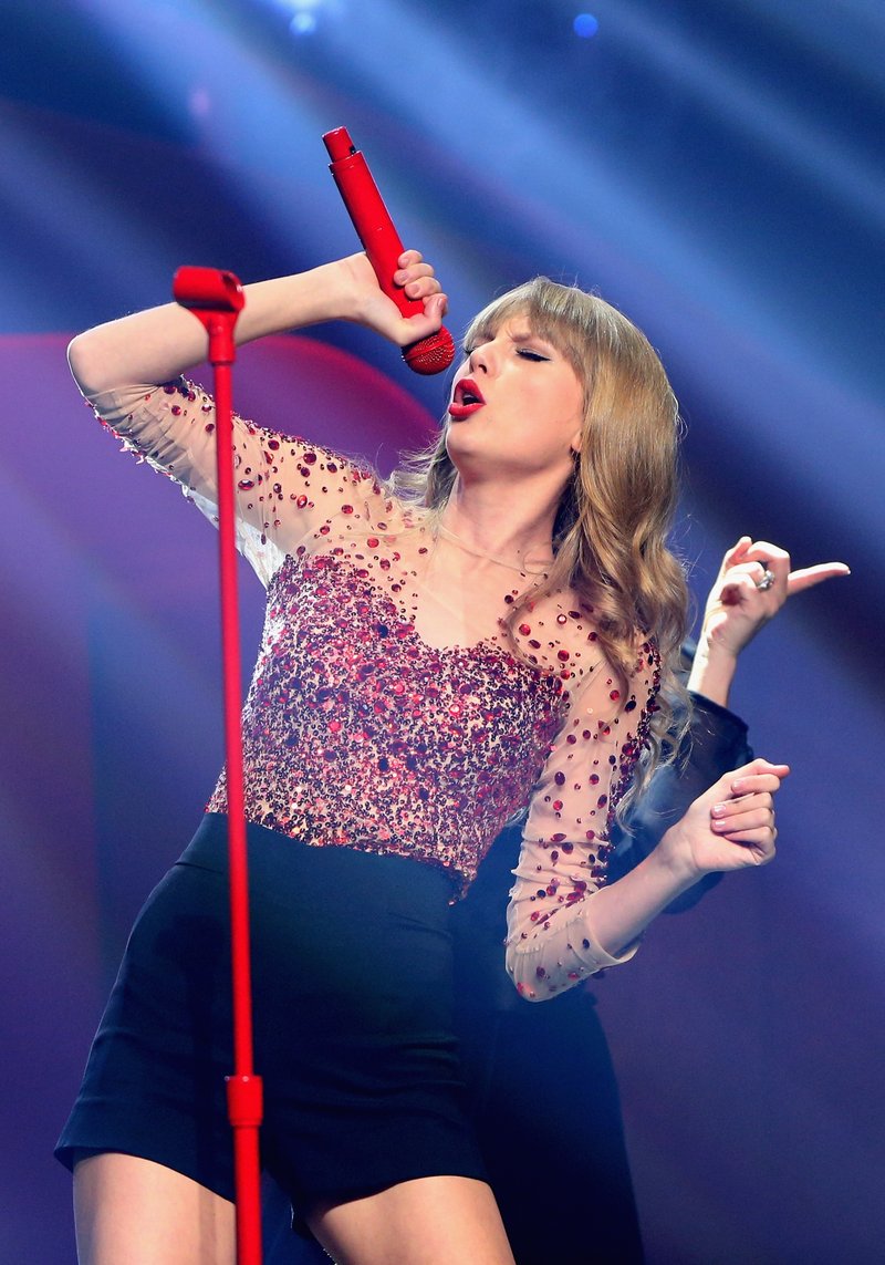 Taylor Swift at KIIS FM's 2012 Jingle Ball — photo 102